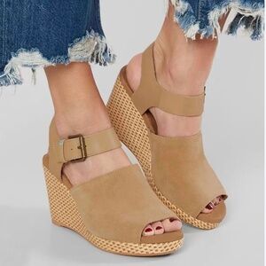 Toms Tropez sandals, women’s size 11